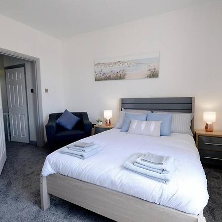 Renovated House Near Darlington Train Station. Villa Esterno foto