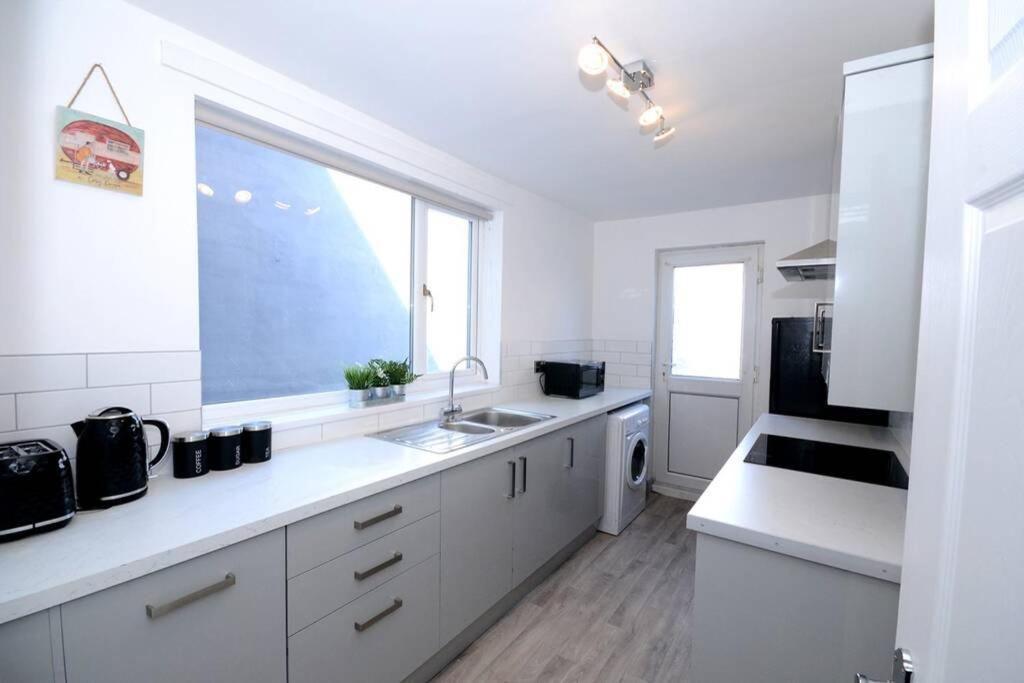 Renovated House Near Darlington Train Station. Villa Esterno foto